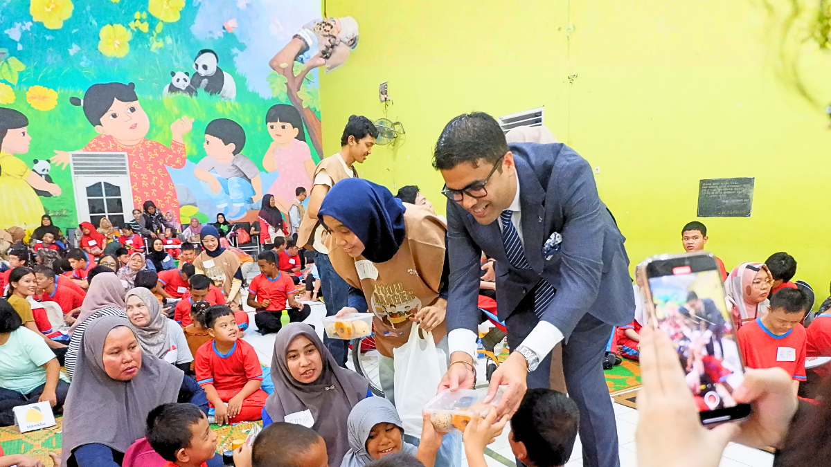 Corporate Volunteer Program